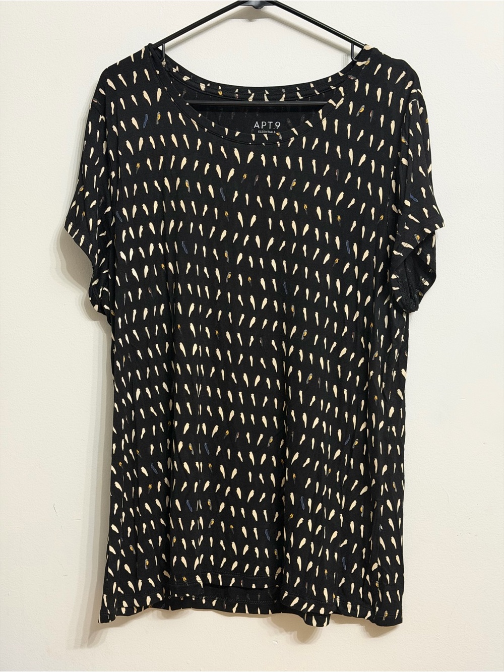 Apt. 9 Black Bird Patterned Short Sleeve Tee